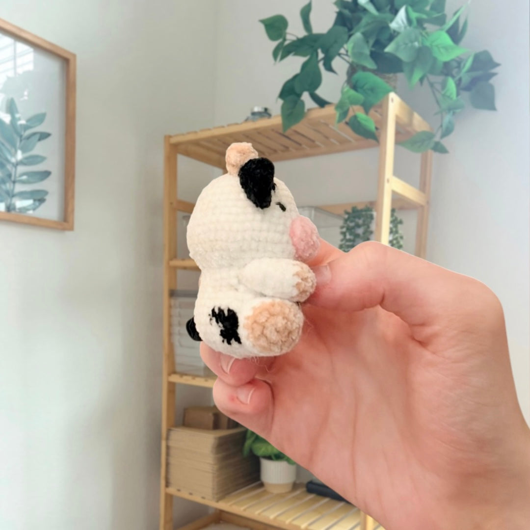'Sitting Chubby Cow' crochet amigurumi PDF pattern | US terms