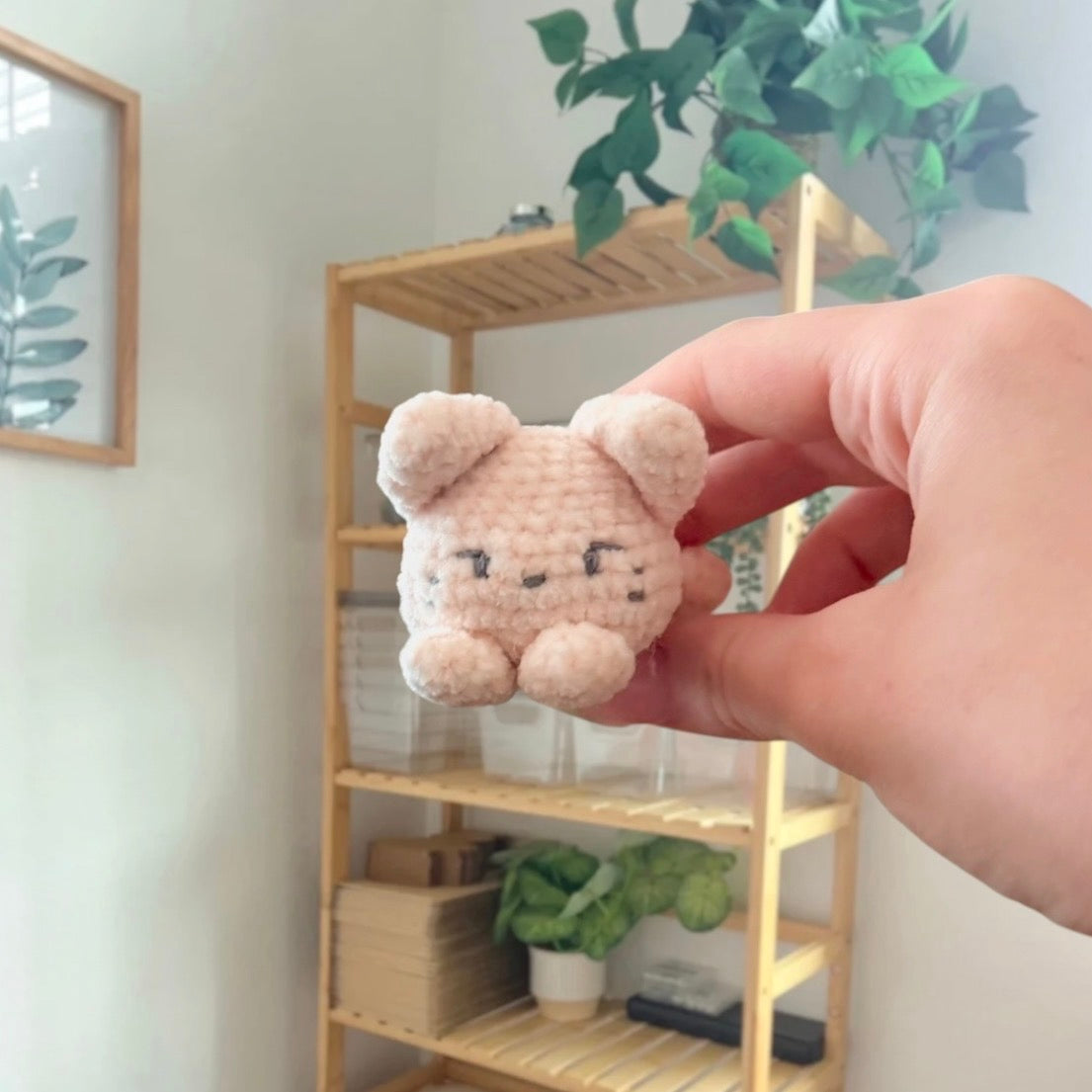 'Laying Chubby Cat' crochet amigurumi PDF pattern | US terms