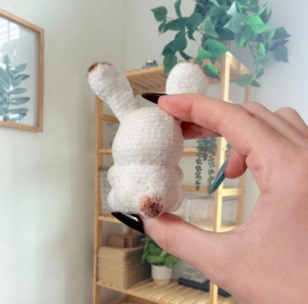 'Sitting Chubby Bunny' crochet amigurumi PDF pattern | US terms