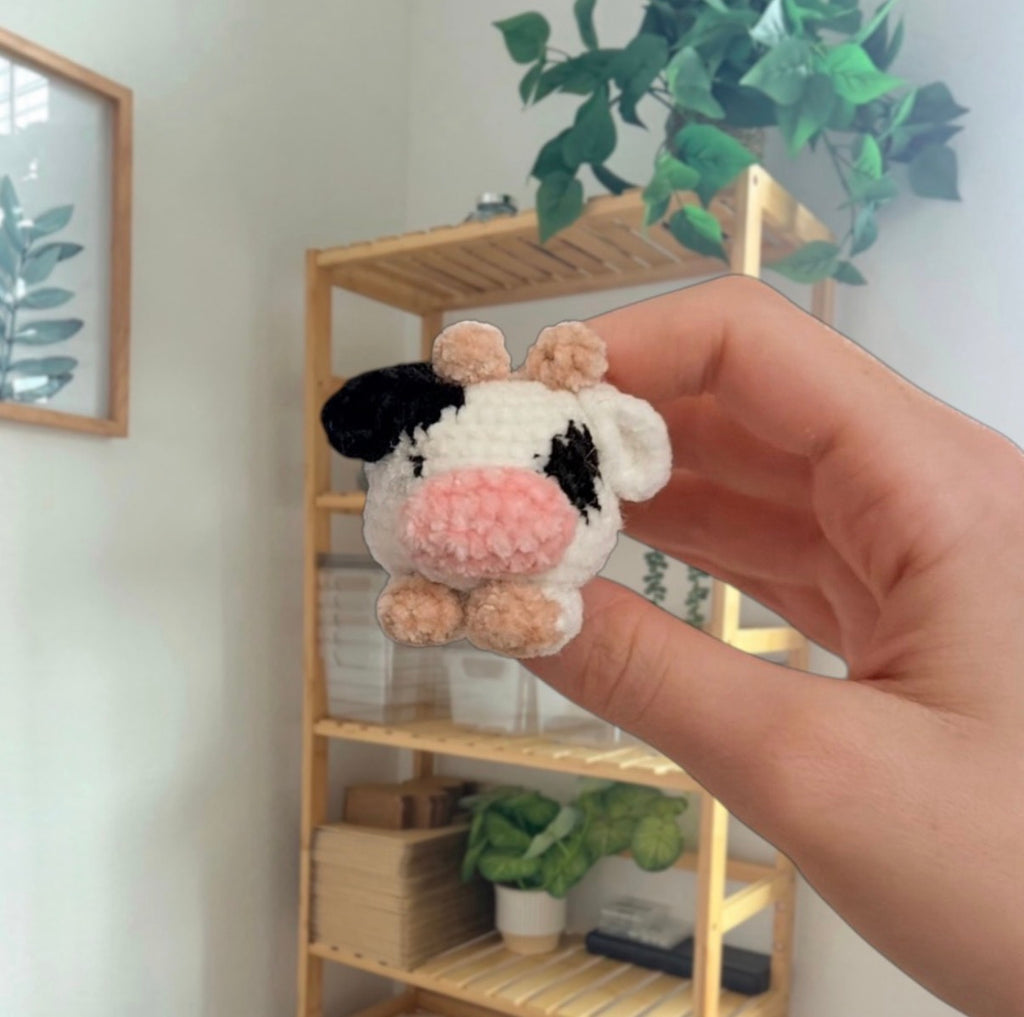 'Laying Chubby Cow' crochet amigurumi PDF pattern | US terms