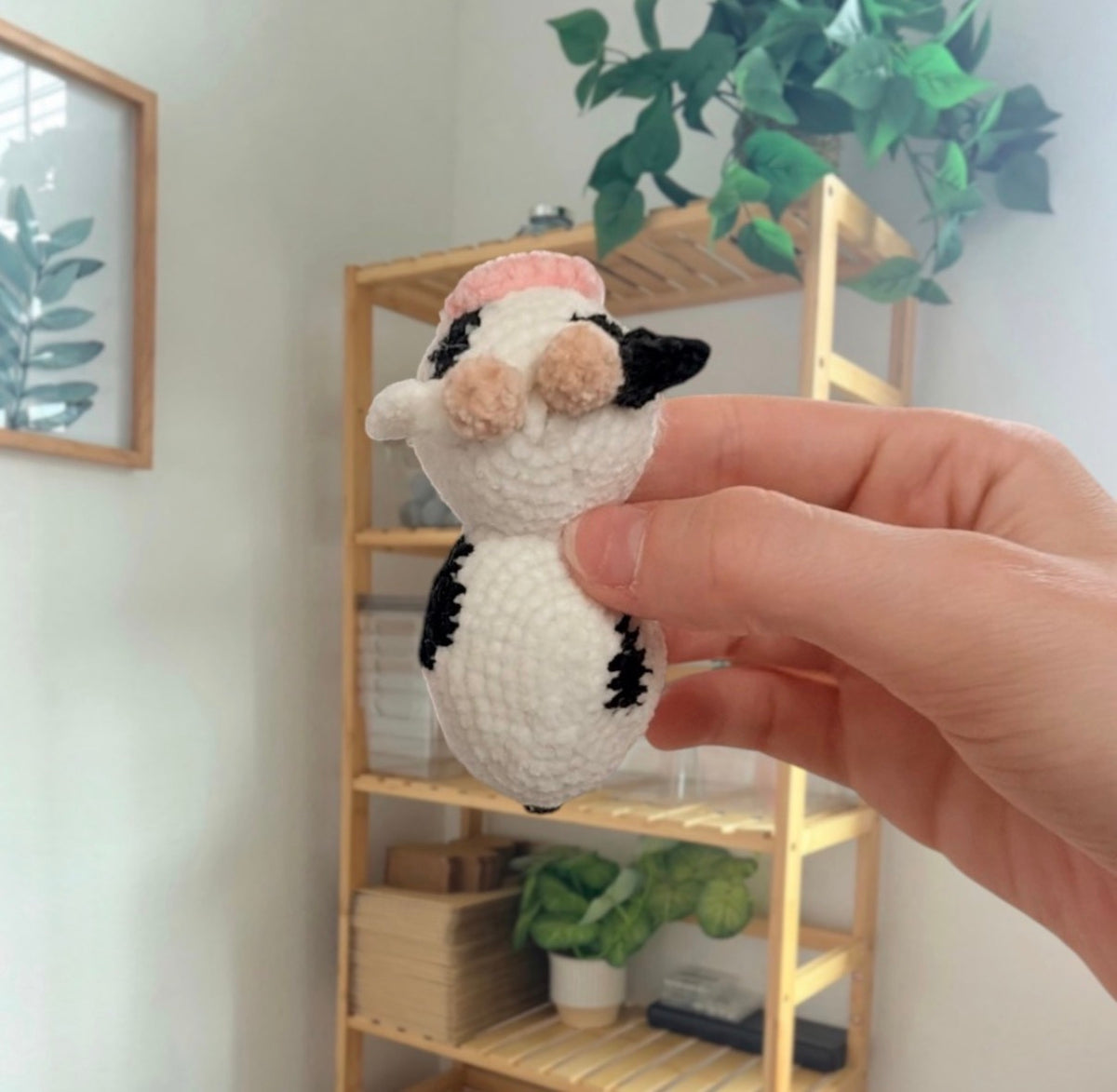 'Laying Chubby Cow' crochet amigurumi PDF pattern | US terms