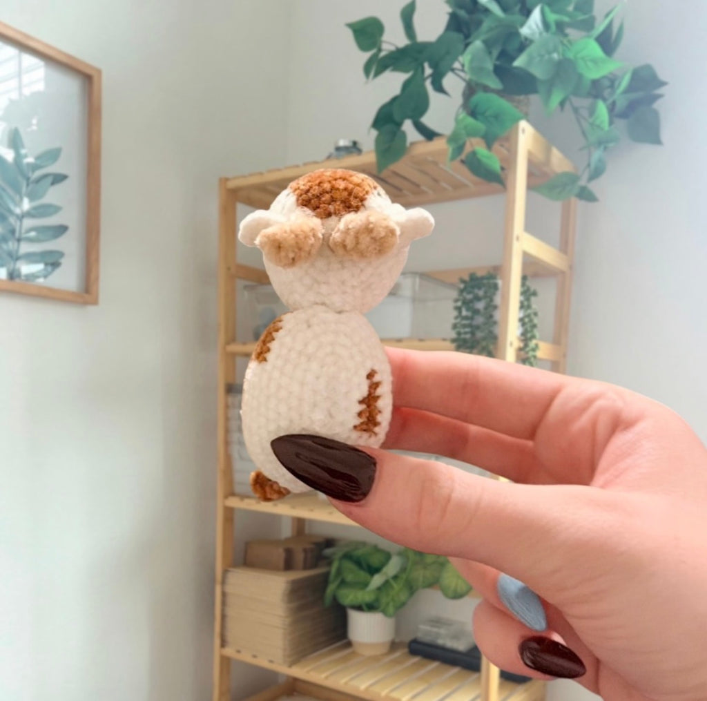 'Laying Chubby Goat' crochet amigurumi PDF pattern | US terms