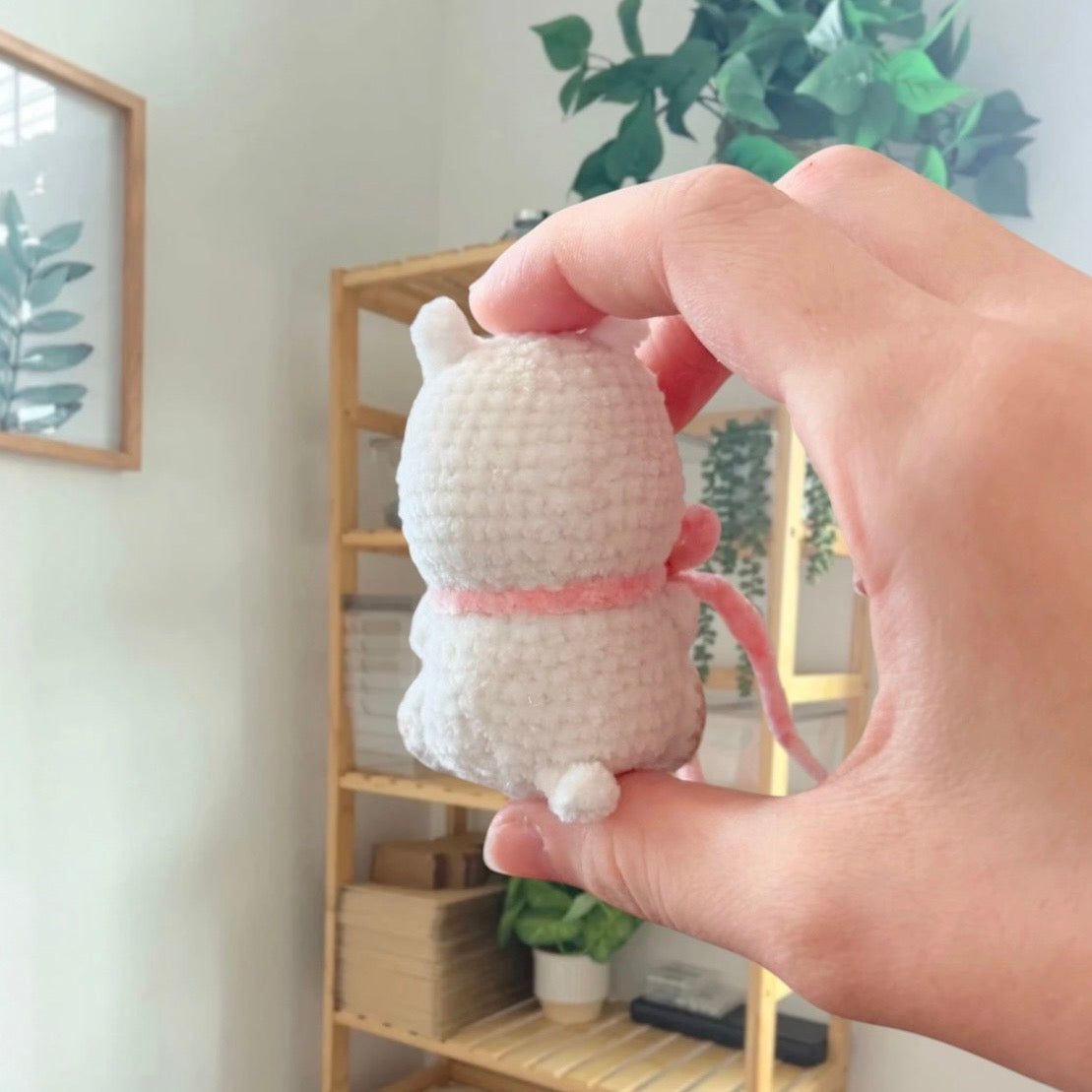 'Sitting Chubby Alpaca' crochet amigurumi PDF pattern | US terms