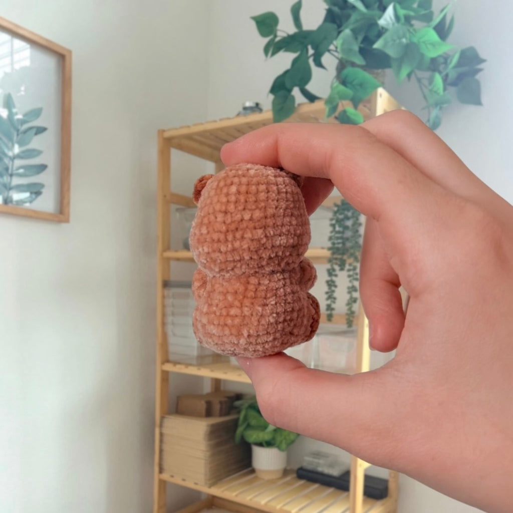 'Sitting Chubby Capybara' crochet amigurumi PDF pattern | US terms
