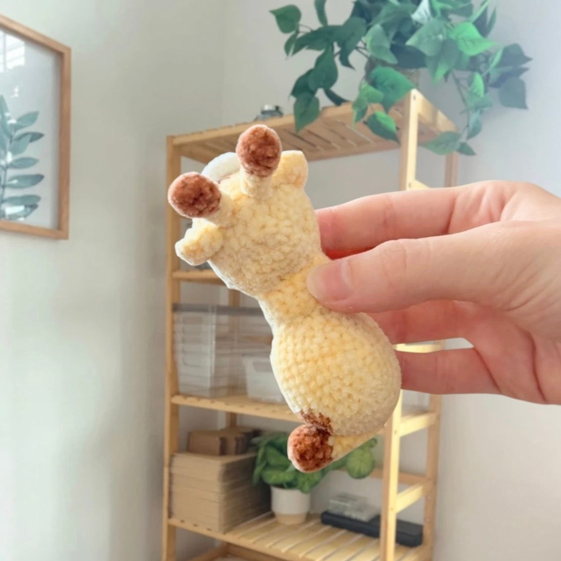 'Laying Chubby Giraffe' crochet amigurumi PDF pattern | US terms
